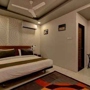 Fabhotel Manomay Homes